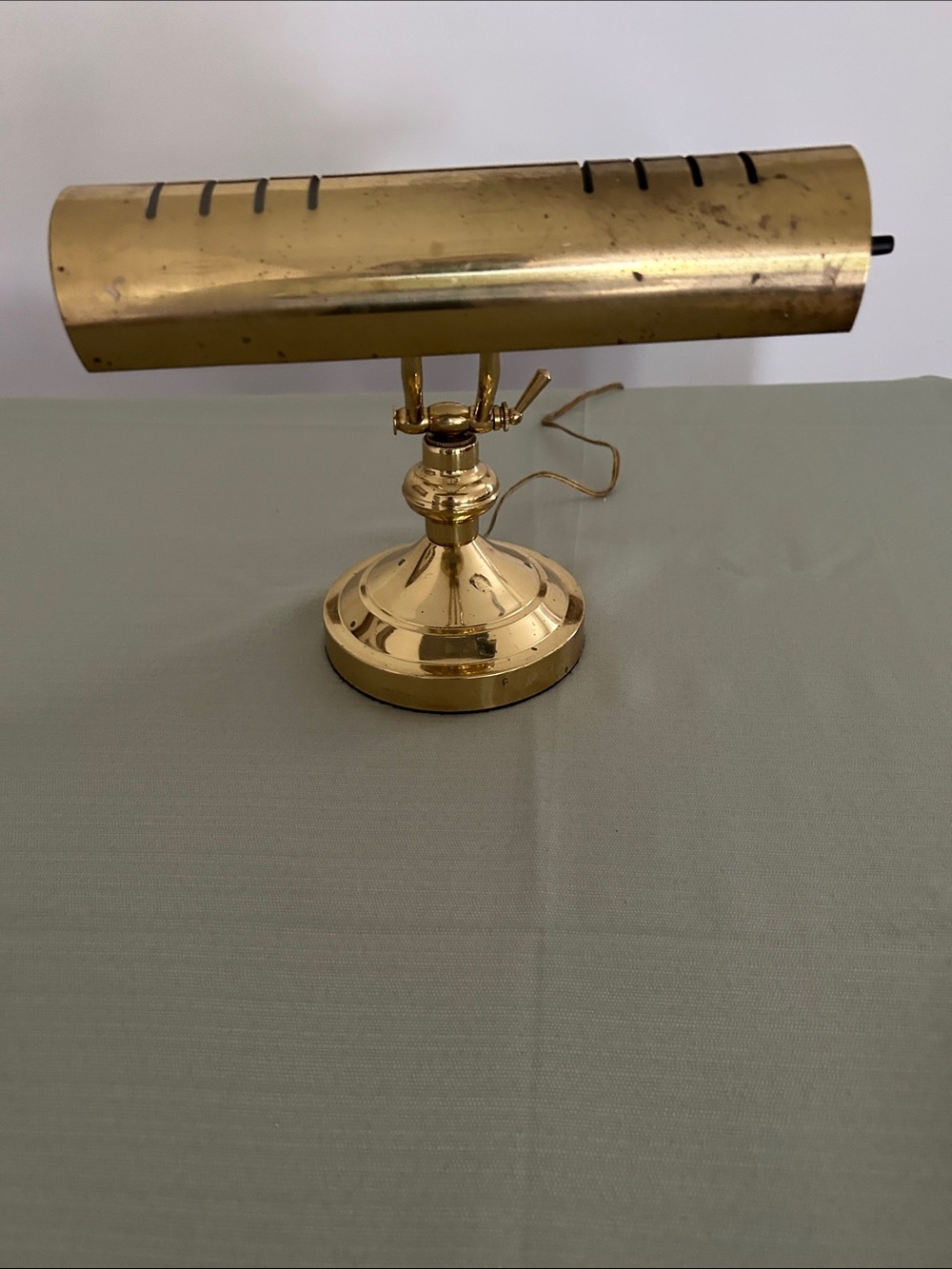 MCM Brass Piano/Desk Bankers Lamp - Polished Gold Finish H 11 in Diameter 6 in - Picture 2 of 9